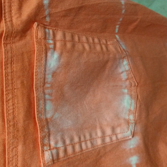 Gemma & Jane Tie Dye Bell Bottom Jeans in Orange & White - Picture 6 of 7